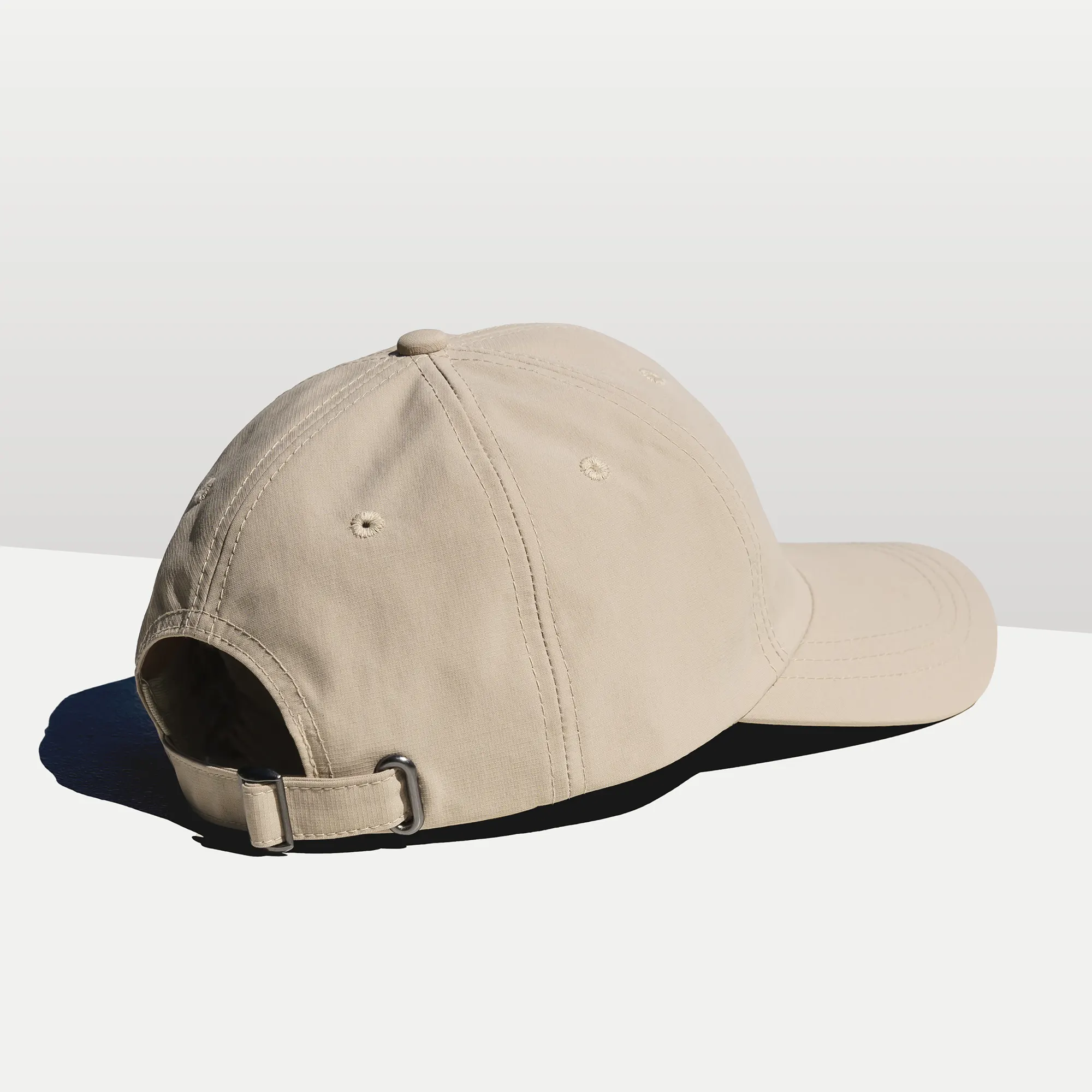 Entdecke die Hat of Growth von Business Nomad: stilvolle 6-Panel-Baseball-Cap aus Mini Ripstop Fabric in khaki
